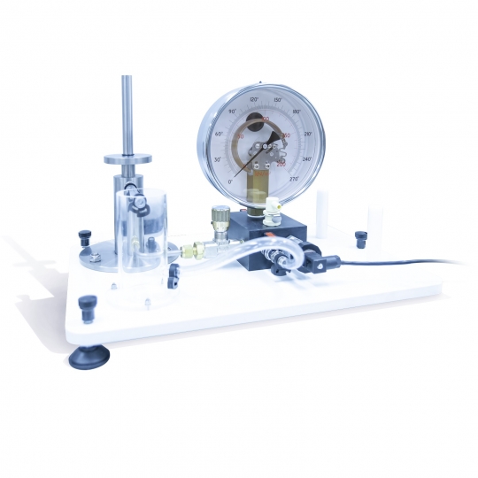 Pressure Measurement And Calibration Apparatus